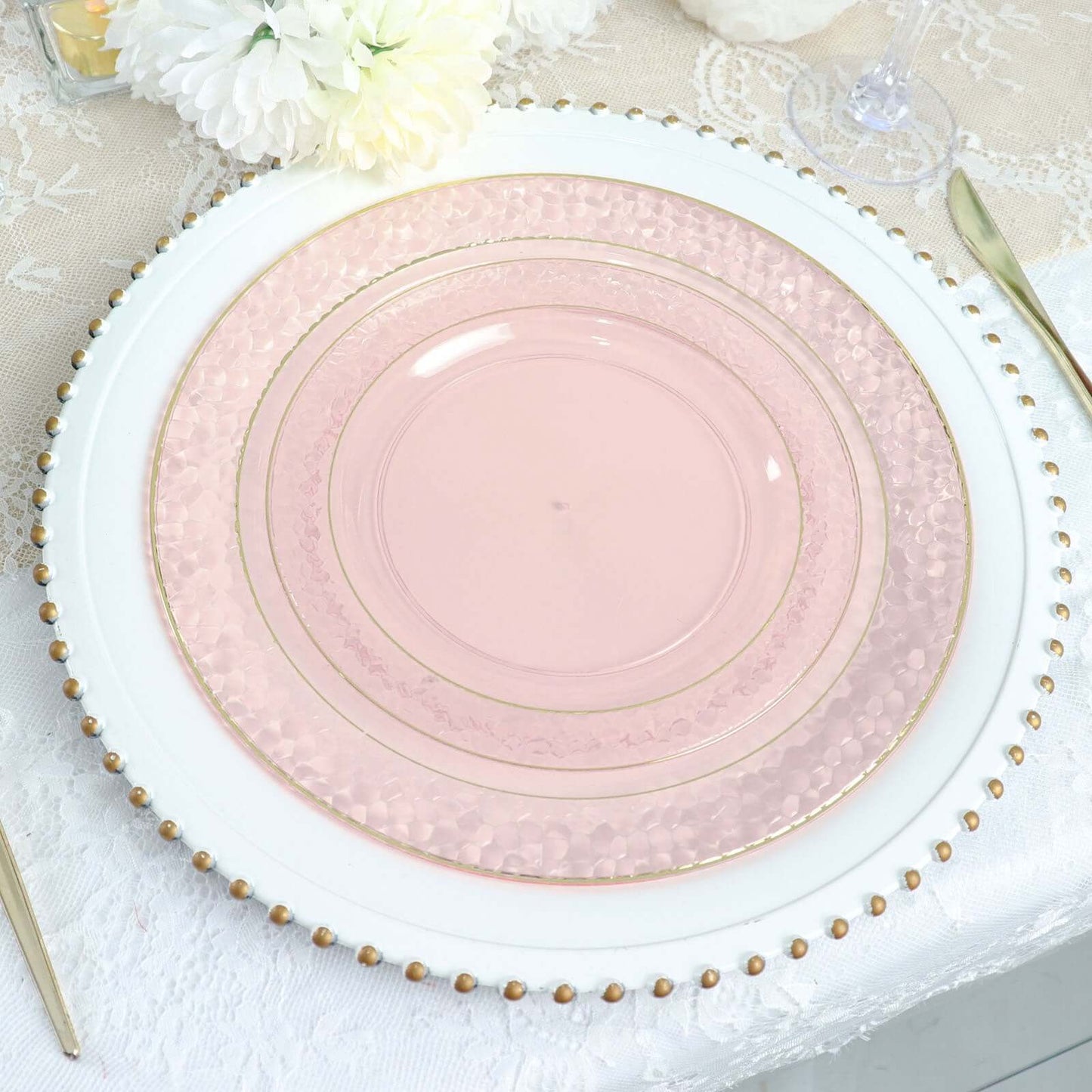 10 Pack Blush Hammered Design Plastic Dinner Plates With Gold Rim 10"