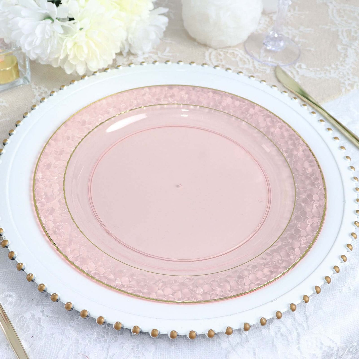 10 Pack Blush Hammered Design Plastic Dinner Plates With Gold Rim 10"