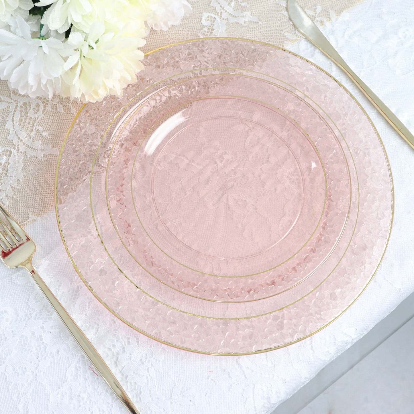 10 Pack Blush Hammered Design Plastic Dinner Plates With Gold Rim 10"