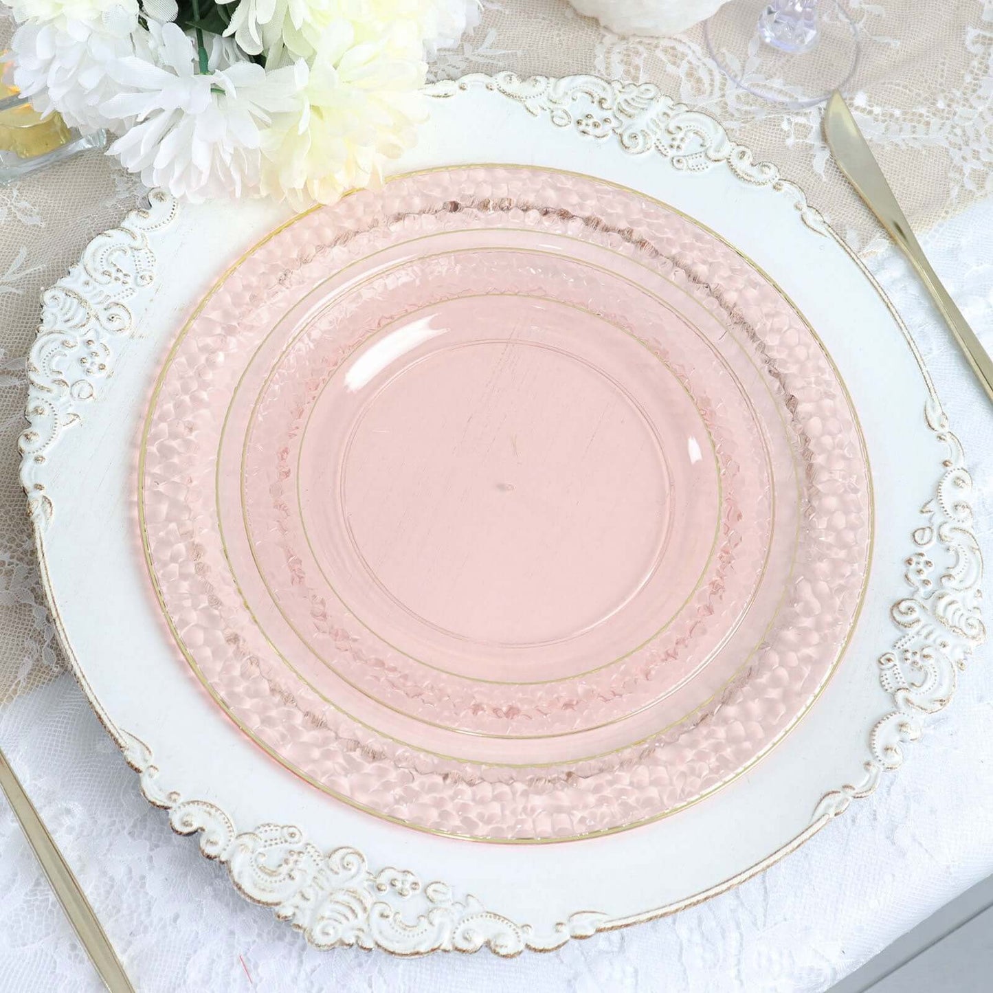 10 Pack Blush Hammered Design Plastic Dinner Plates With Gold Rim 10"