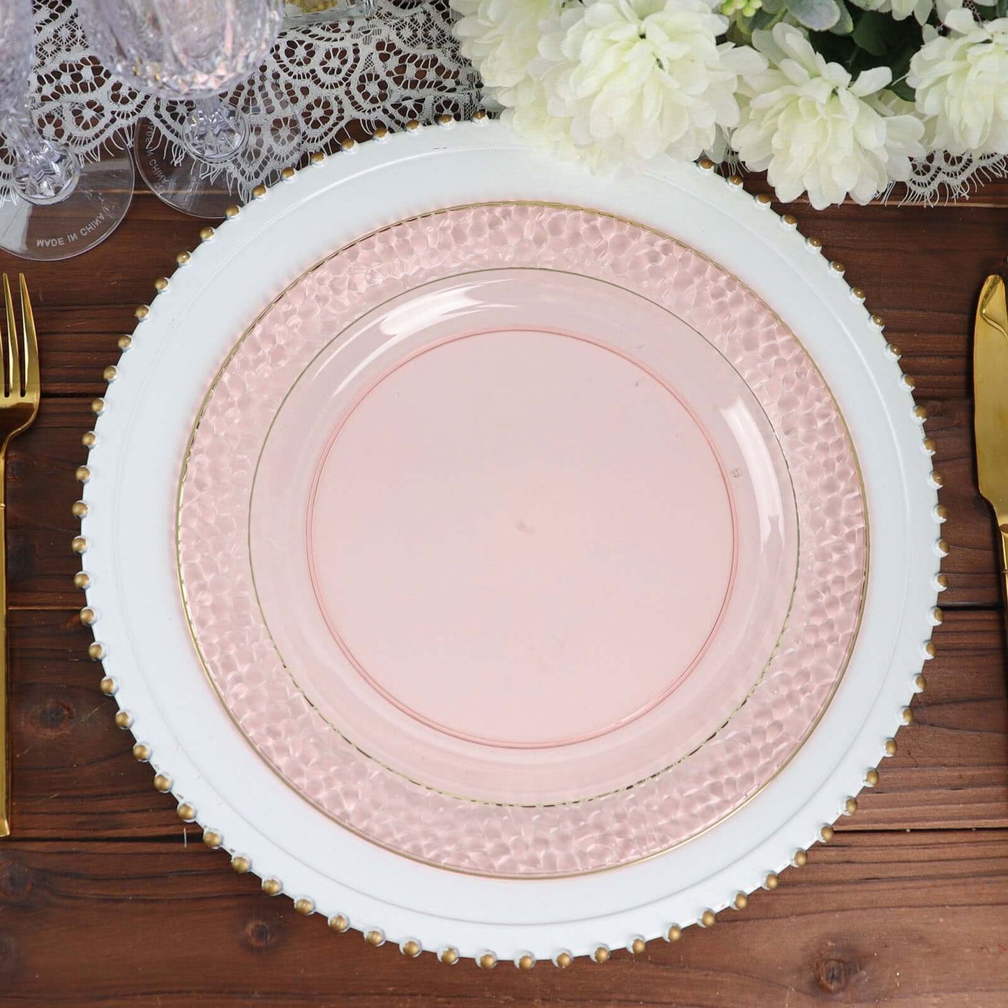 10 Pack Blush Hammered Design Plastic Dinner Plates With Gold Rim 10"